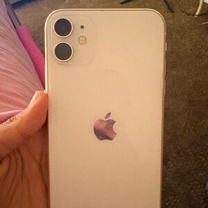 Used IPhone 11 (locked to Boost)